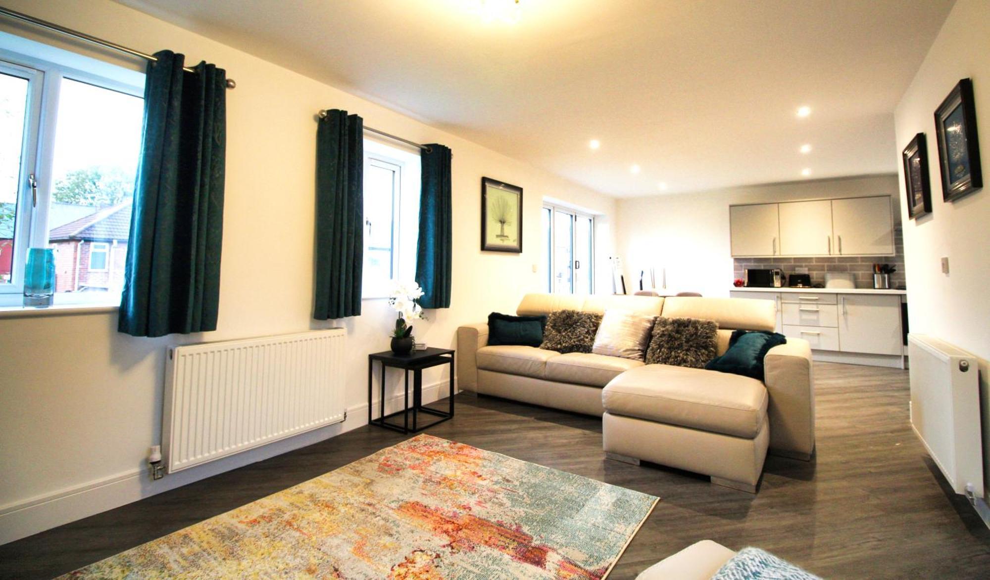 Rotherham - Rawmarsh - Great Customer Feedback - 2 Bed Bungalow - New Build - High End Furnishings - Wheel Chair Accessible - Large Enclosed Garden - Dog Friendly Kültér fotó